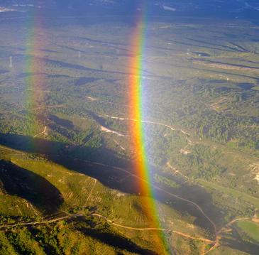 Rainbow, Provence, France © Etienne Pierart